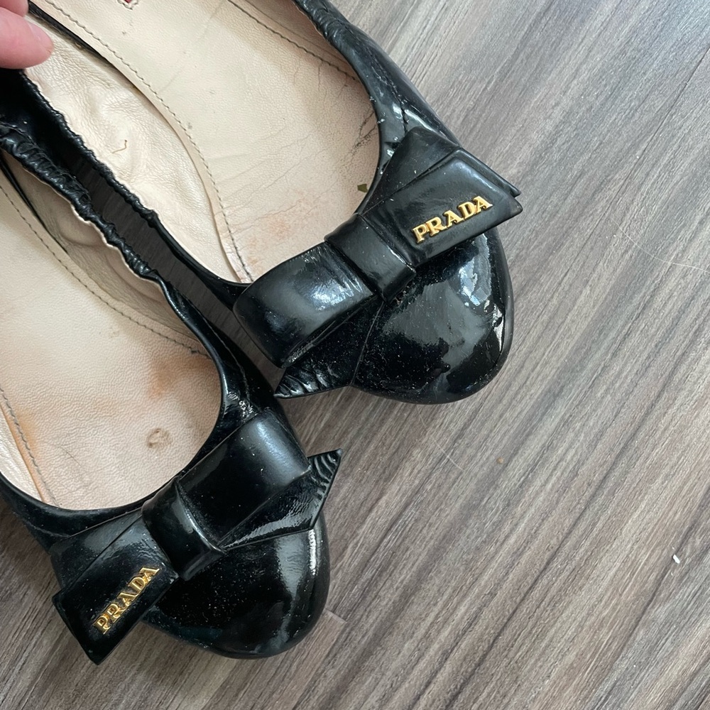 Prada Black Patent Leather Bow Ballet Flats Size 6 - Picture 3 of 6